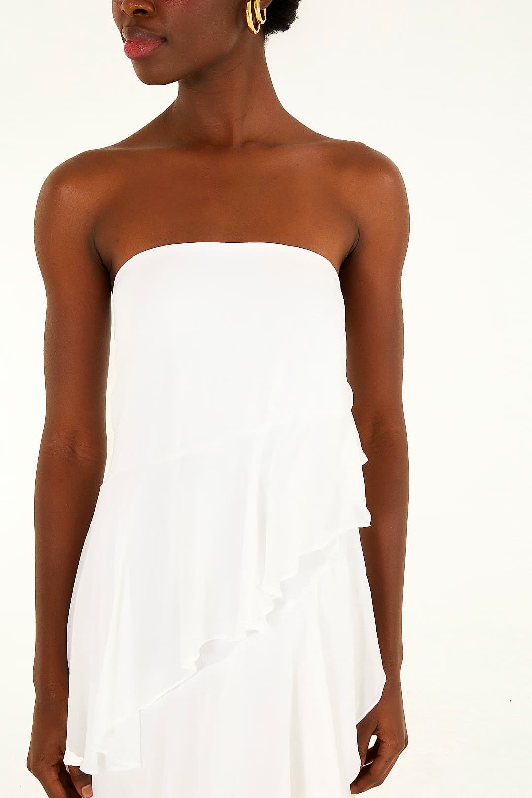 vestido sem alça babados irregular — foto 3