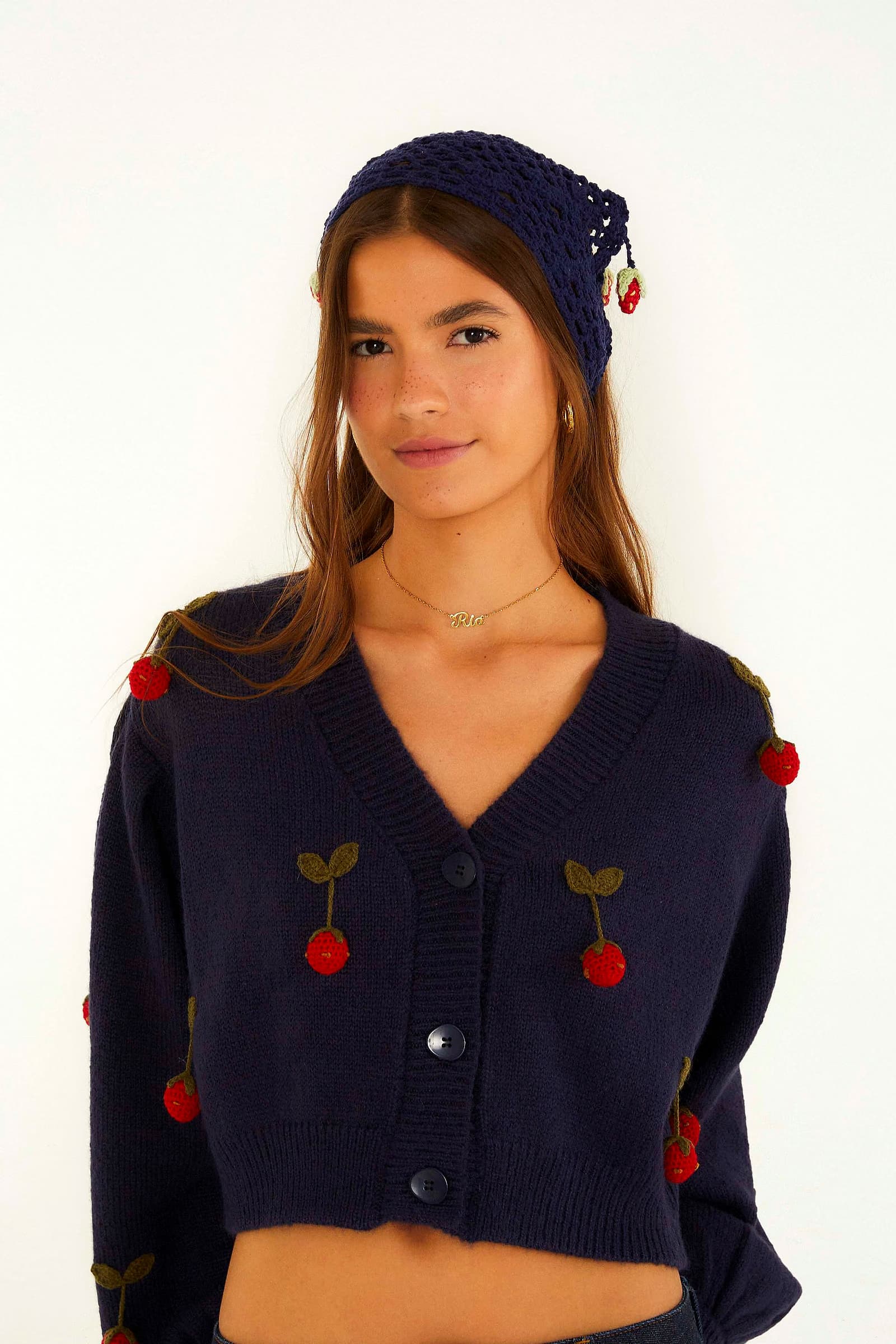 cardigan tricot artesanal morango